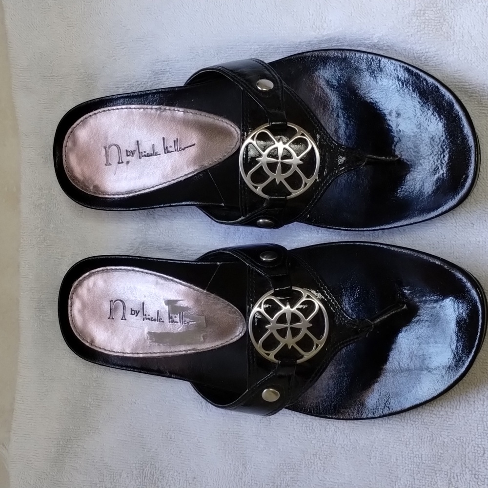 Nicole Miller black patent sandals, like new, worn once!